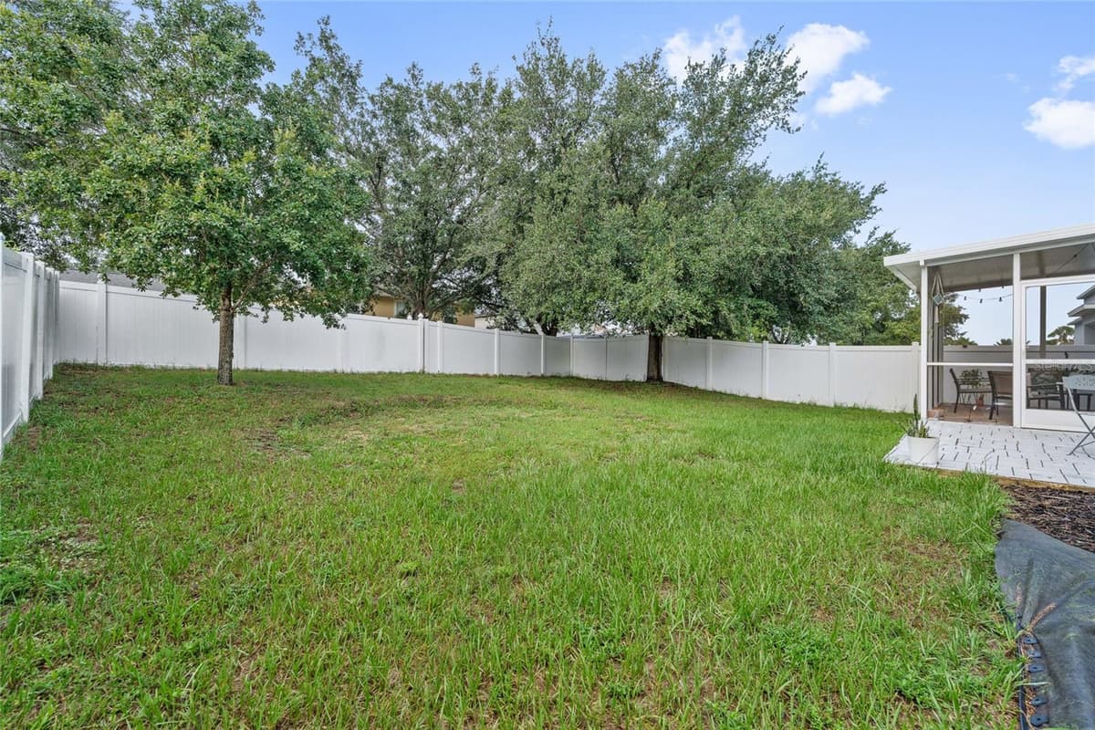 87 PRAIRIE FALCON DRIVE — photo 24 of 30