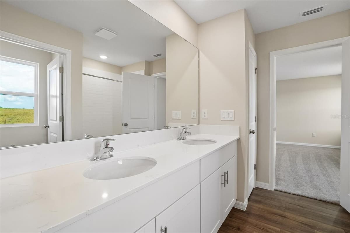 36564 SAGEMOOR DRIVE — photo 7 of 42