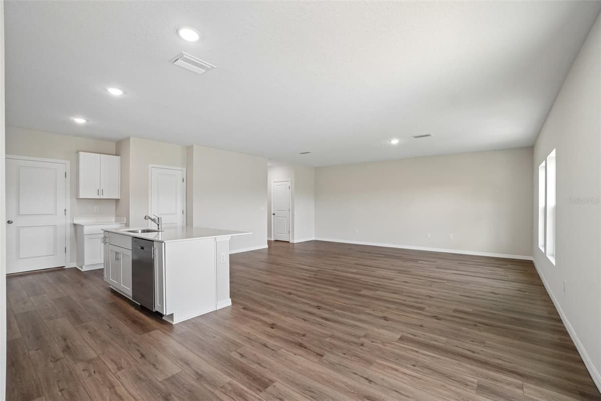 36564 SAGEMOOR DRIVE — photo 16 of 42