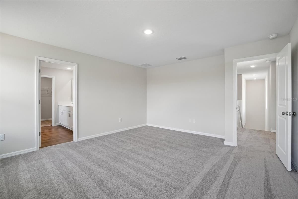 36564 SAGEMOOR DRIVE — photo 5 of 42