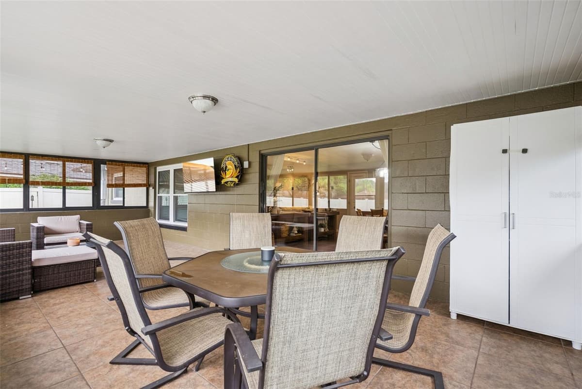 636 SWALLOW DRIVE — photo 36 of 60