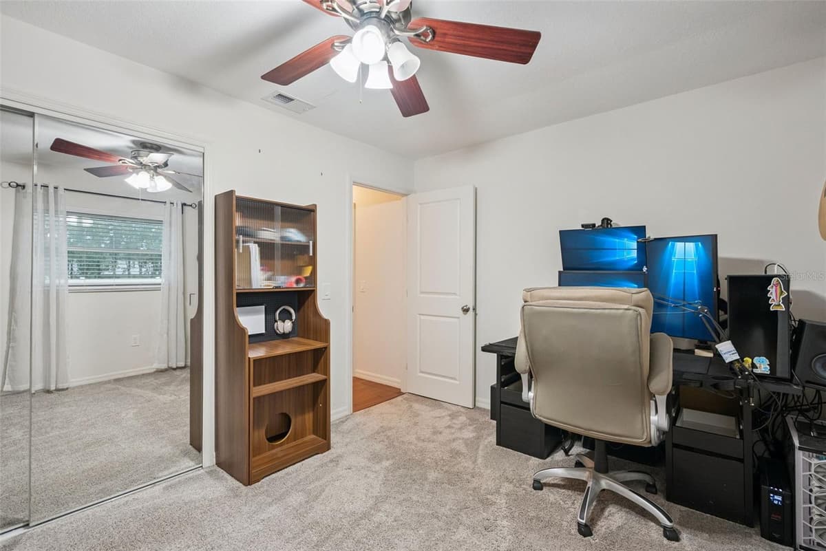 636 SWALLOW DRIVE — photo 32 of 60