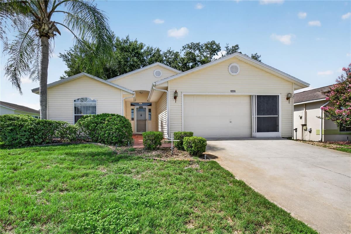 642 TIMBERCREST DRIVE — photo 1 of 50
