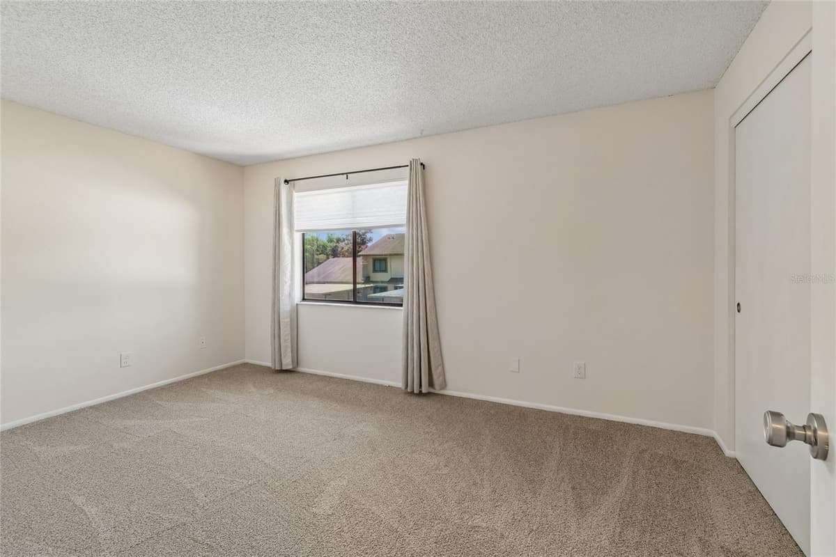 7803 AMBERLEA COURT — photo 12 of 22