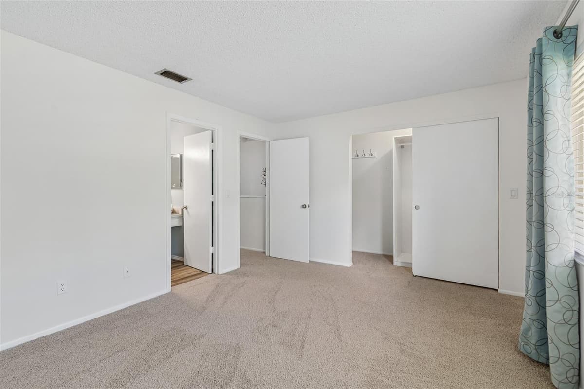 7803 AMBERLEA COURT — photo 10 of 22