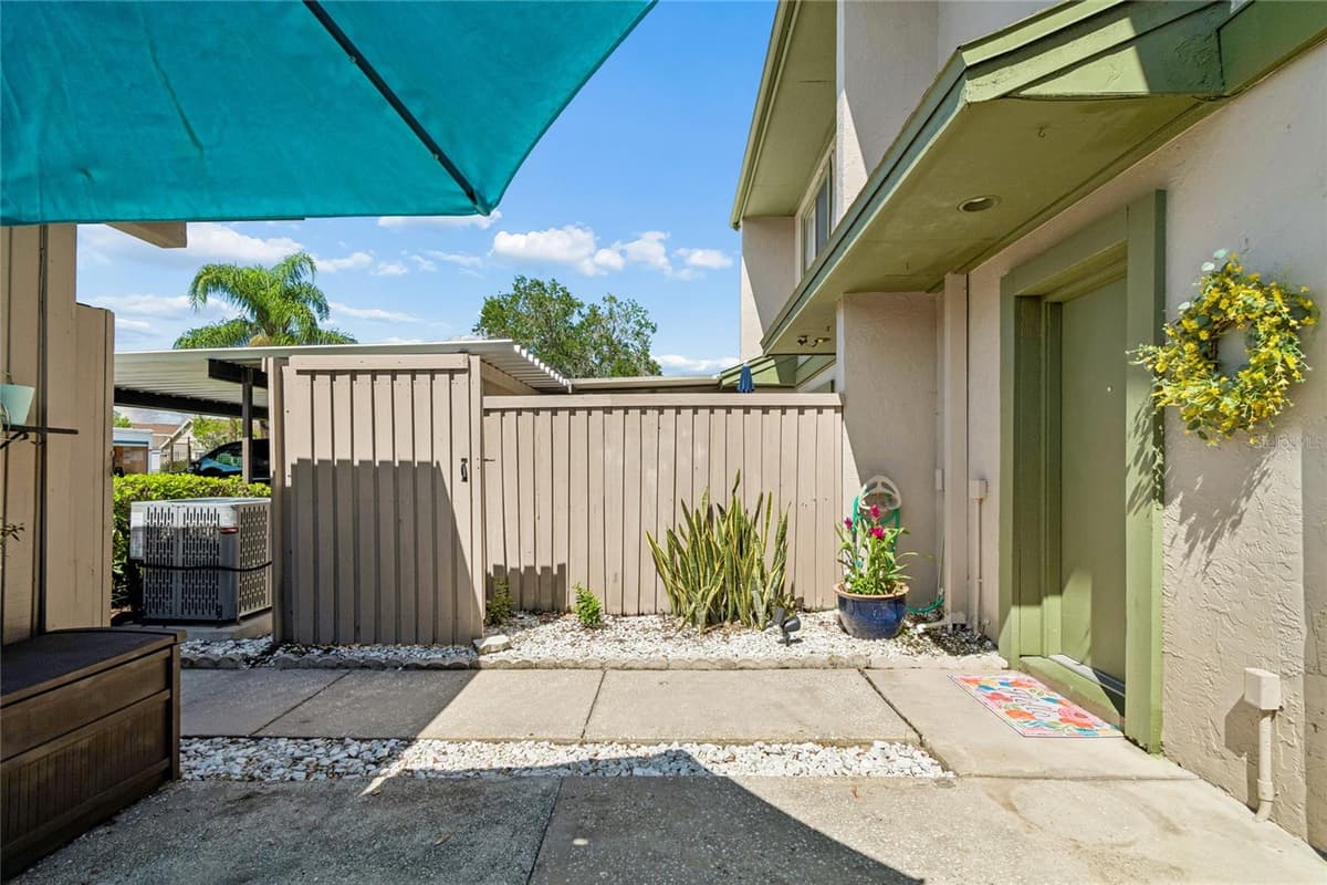 7803 AMBERLEA COURT — photo 15 of 22
