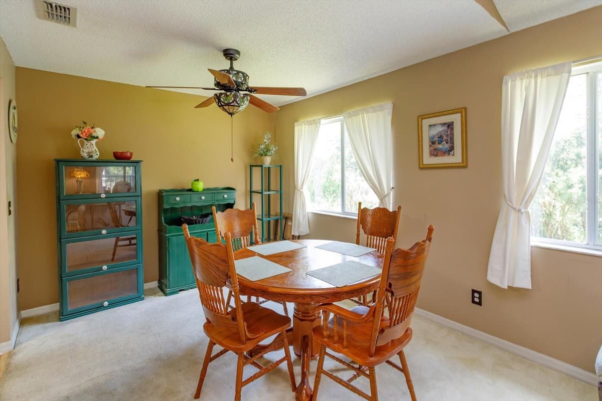 5301 WHITE CLIFF LANE — photo 12 of 25