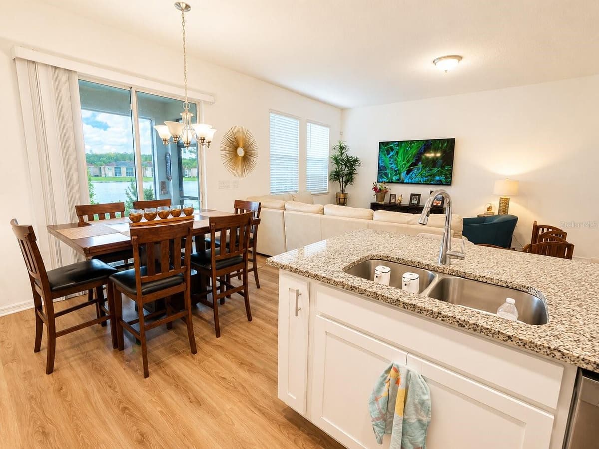15613 WILLOW ARBOR CIRCLE — photo 10 of 21
