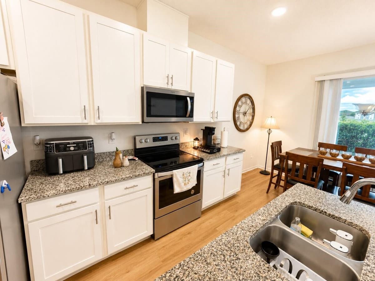 15613 WILLOW ARBOR CIRCLE — photo 8 of 21