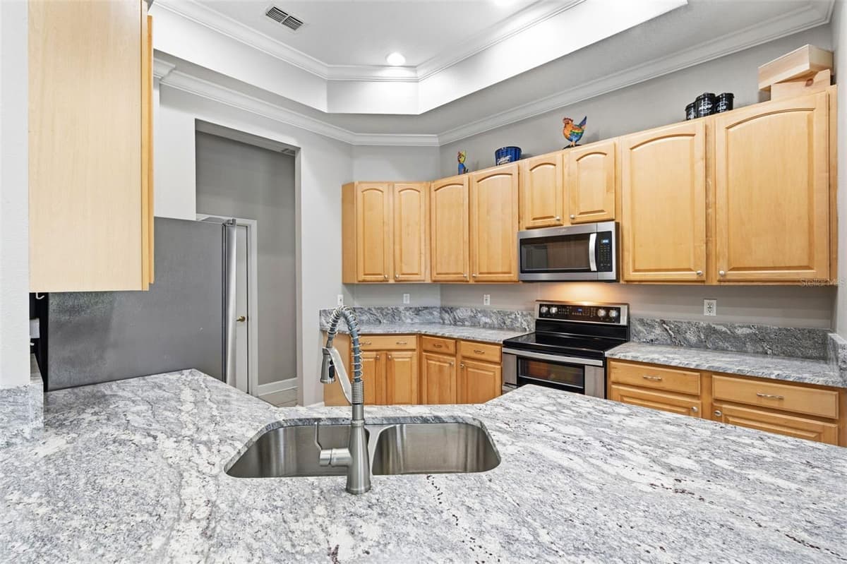 22608 KILLINGTON BOULEVARD — photo 19 of 51