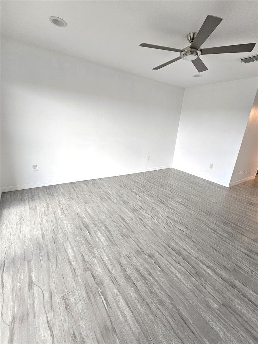 244 MARINER DRIVE — photo 27 of 52