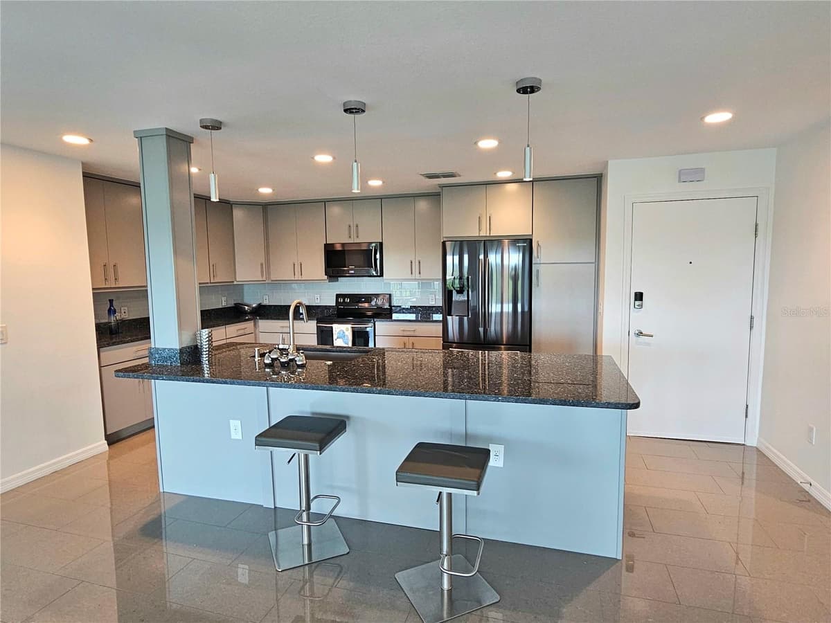 244 MARINER DRIVE — photo 14 of 52