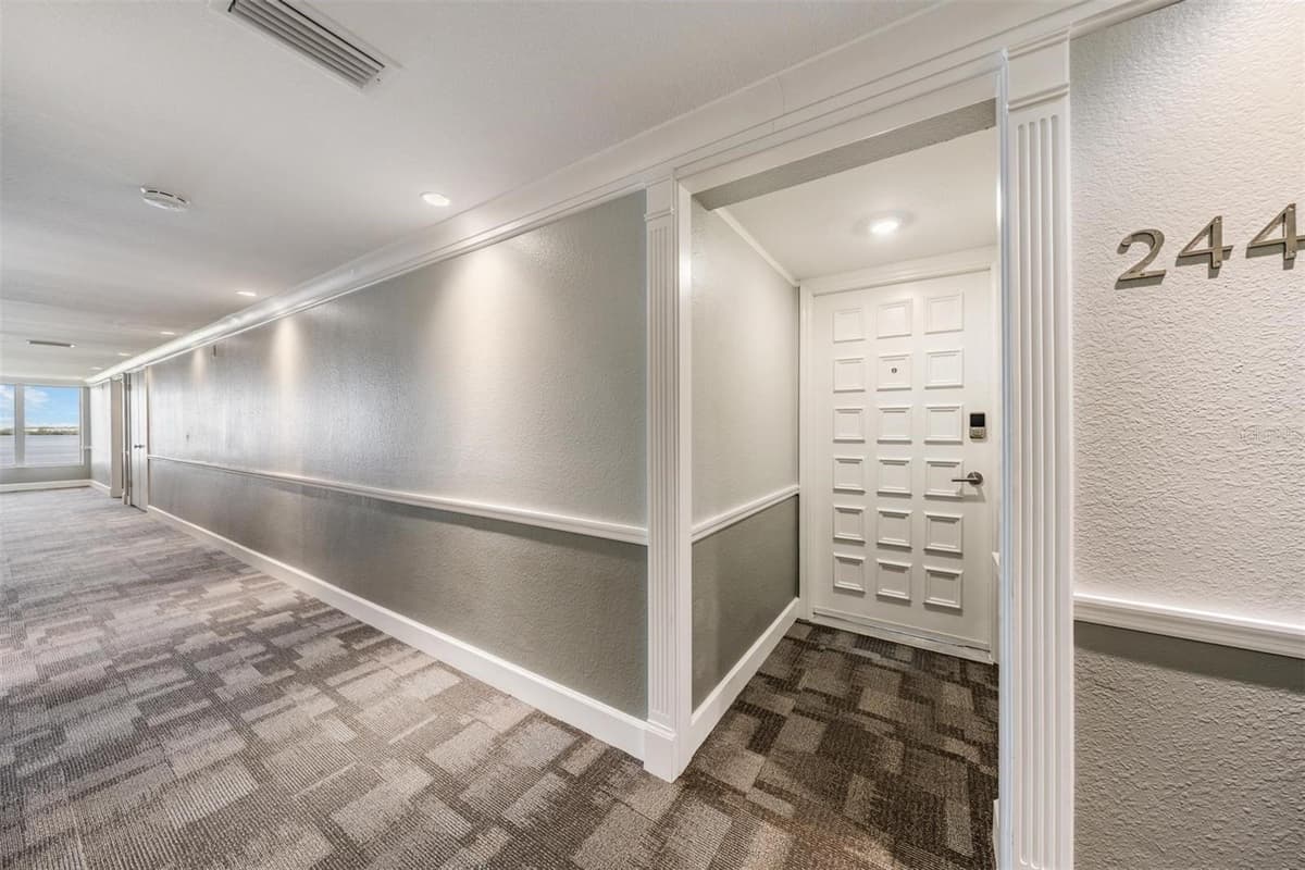 244 MARINER DRIVE — photo 7 of 52