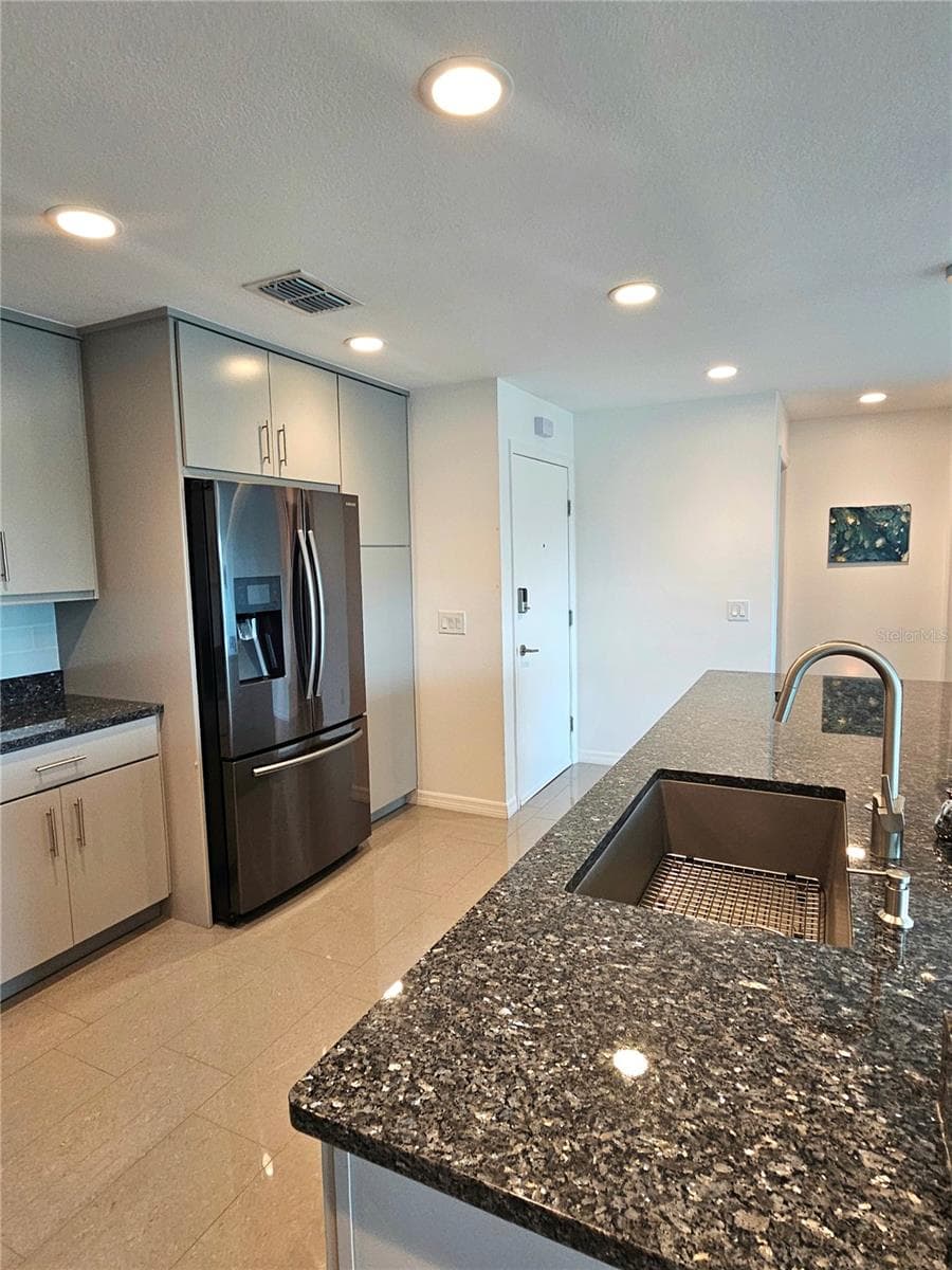 244 MARINER DRIVE — photo 17 of 52