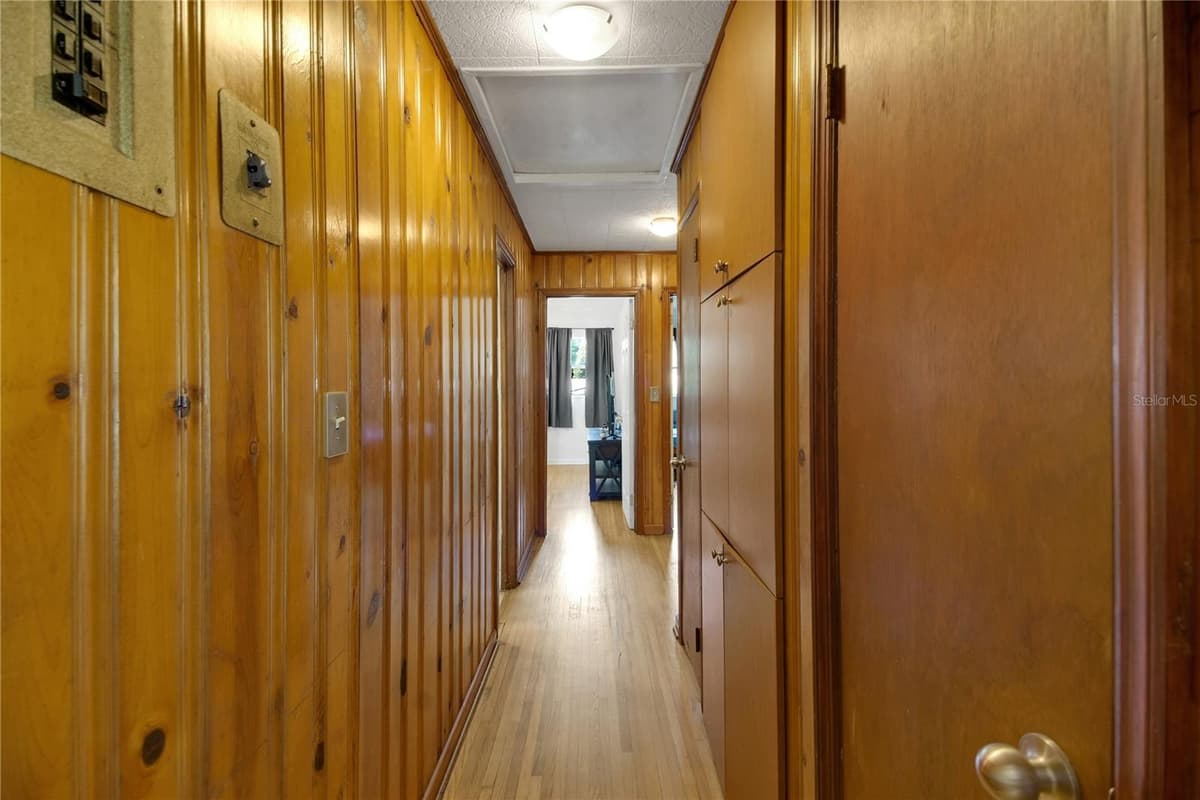 114 PARK AVENUE — photo 14 of 45