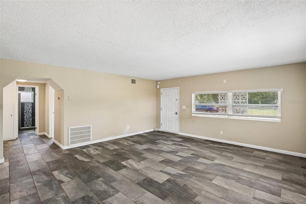 114 LAKE JUDY LEE DRIVE — photo 8 of 55