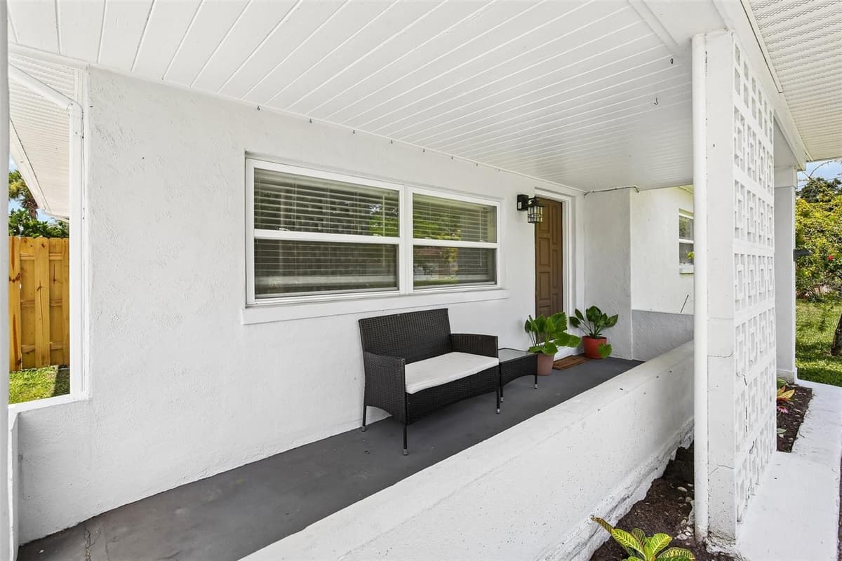 114 LAKE JUDY LEE DRIVE — photo 4 of 55
