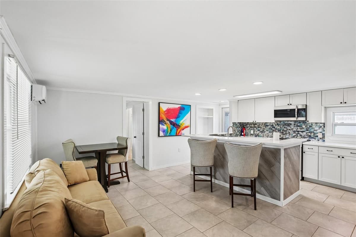114 LAKE JUDY LEE DRIVE — photo 16 of 55