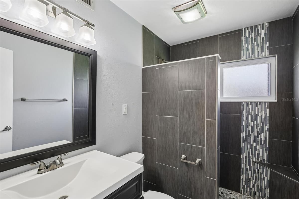 114 LAKE JUDY LEE DRIVE — photo 23 of 55