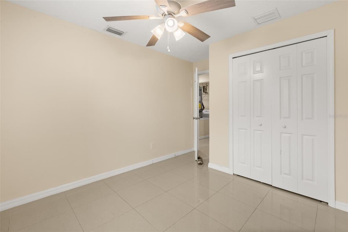 339 CHINABERRY AVENUE — photo 19 of 35