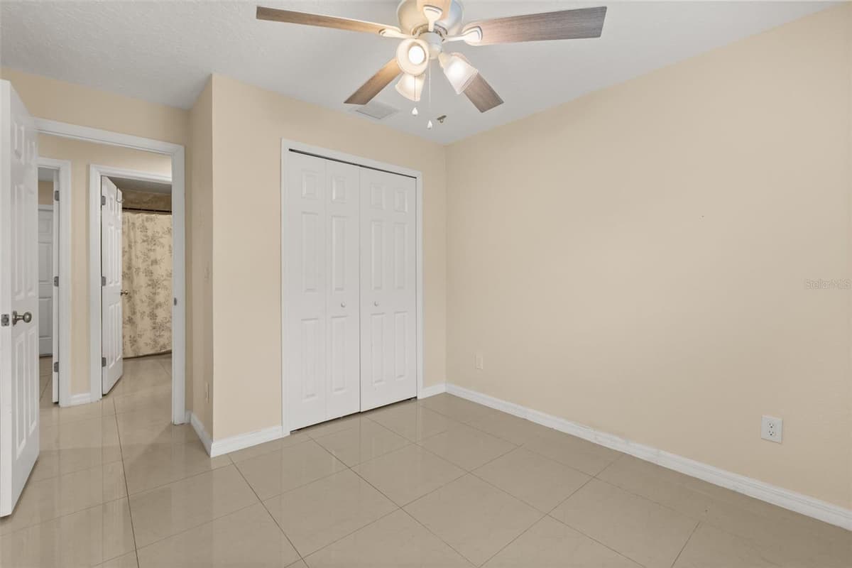 339 CHINABERRY AVENUE — photo 18 of 35