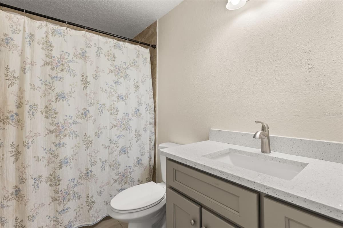 339 CHINABERRY AVENUE — photo 26 of 35