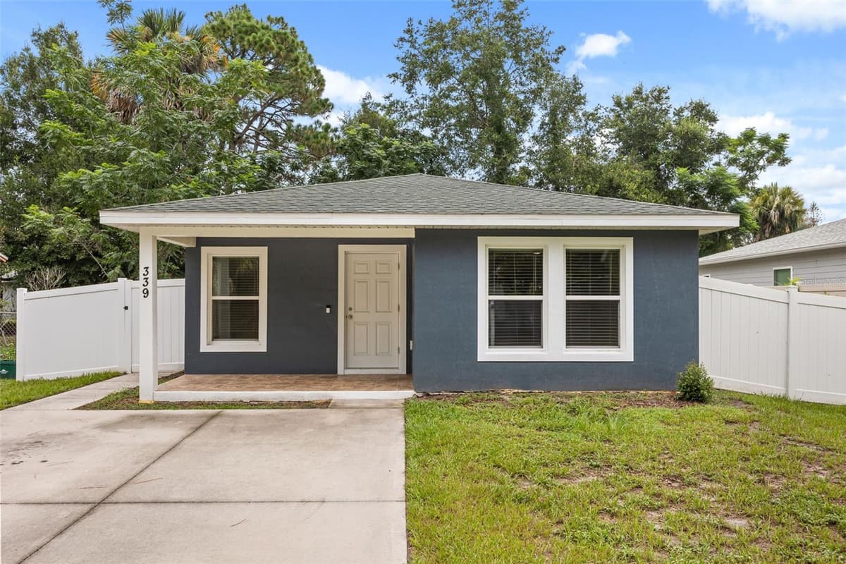 339 CHINABERRY AVENUE — photo 1 of 35