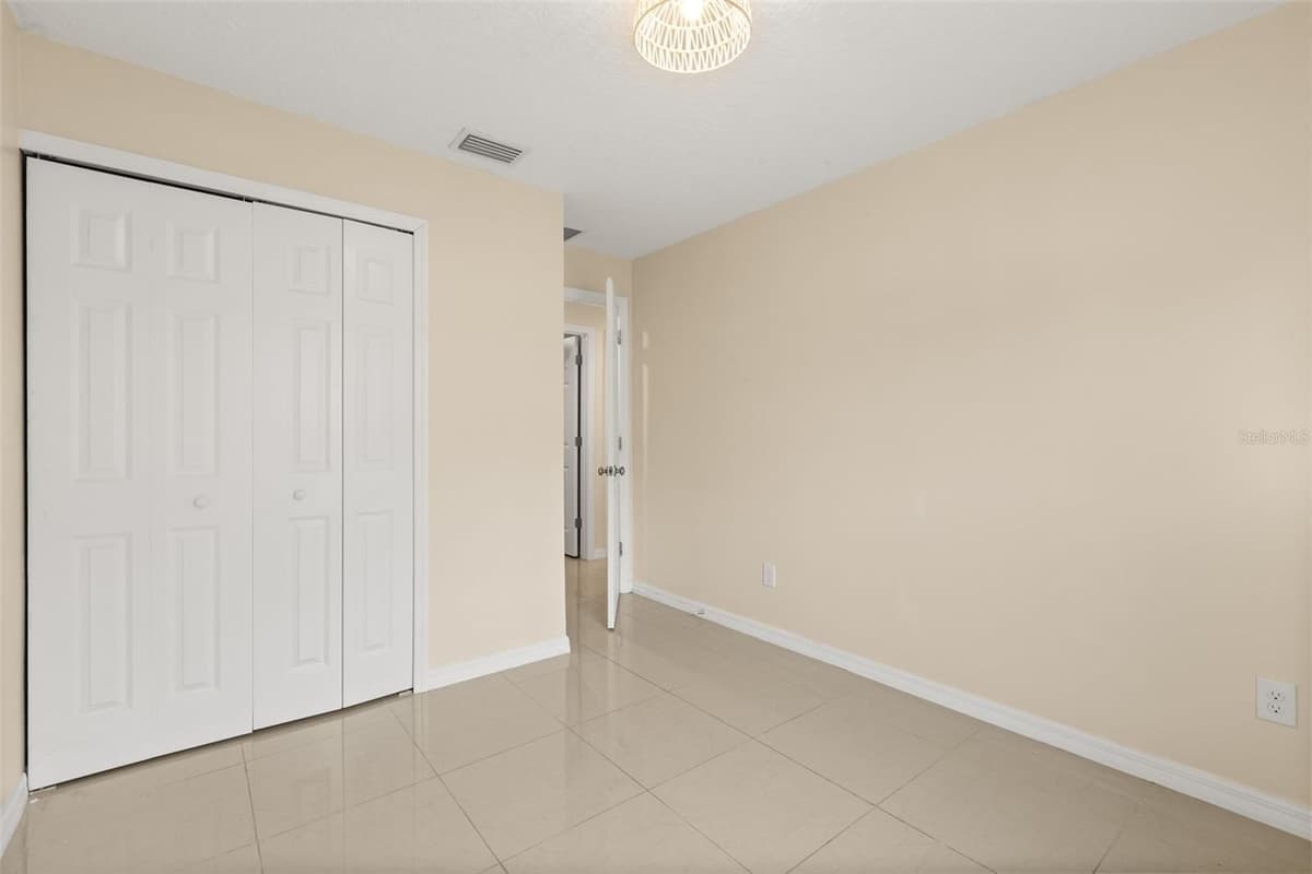 339 CHINABERRY AVENUE — photo 16 of 35