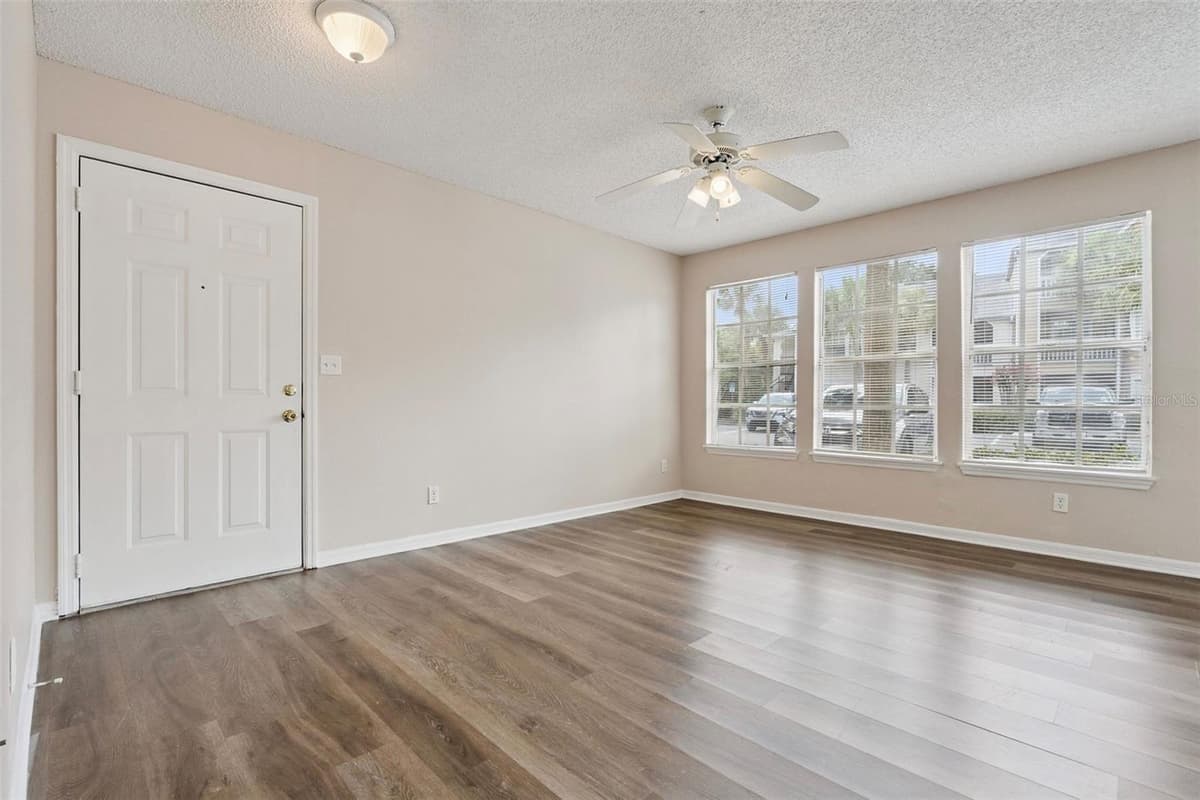 1085 HIAWASSEE ROAD — photo 4 of 44