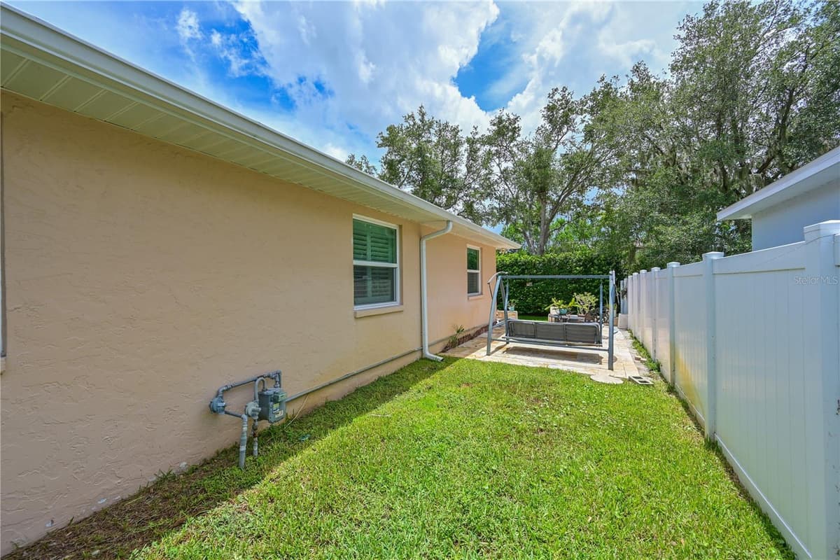 5554 MAGNOLIA BLOSSOM LANE — photo 37 of 40