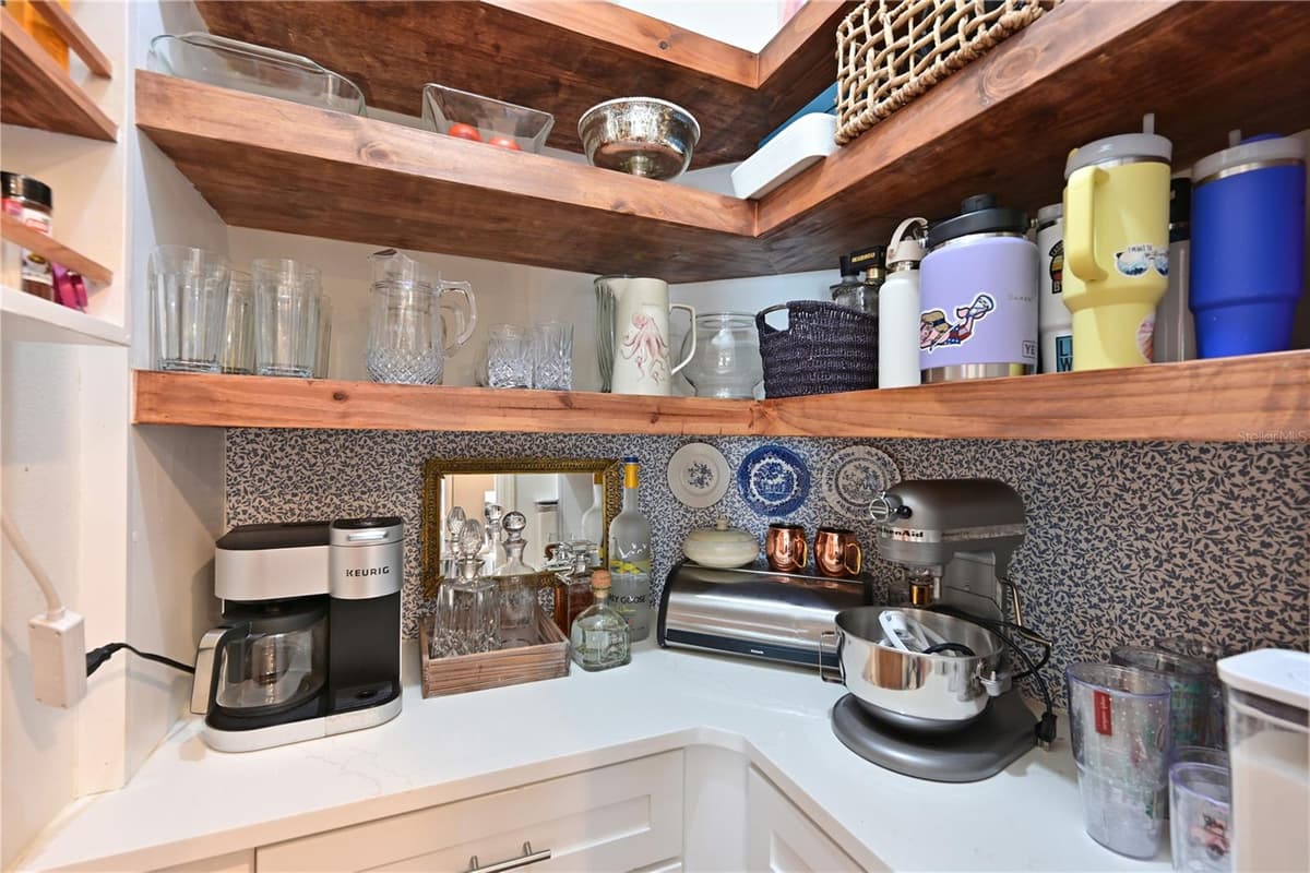 5554 MAGNOLIA BLOSSOM LANE — photo 8 of 40