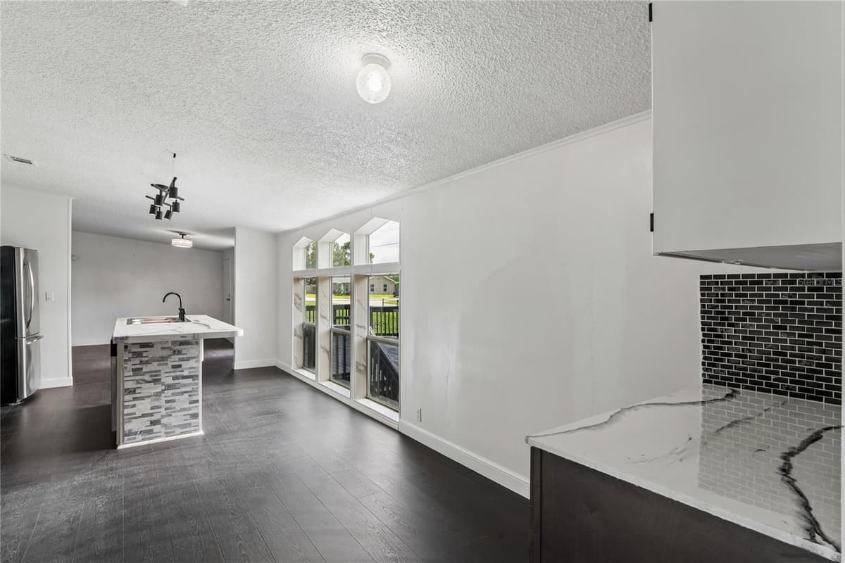 4357 ORLANDO AVENUE — photo 16 of 60