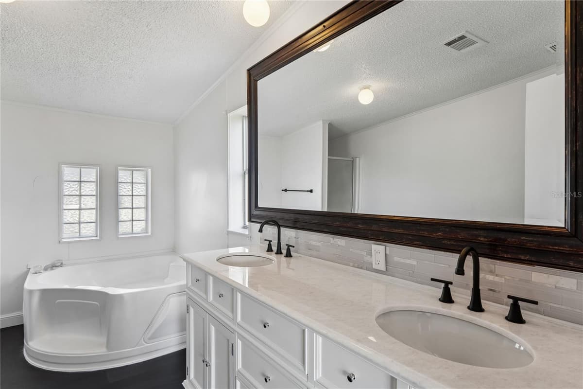 4357 ORLANDO AVENUE — photo 27 of 60