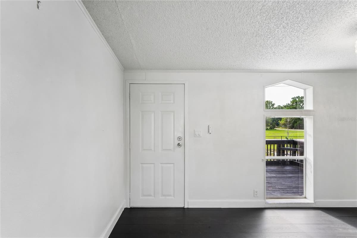 4357 ORLANDO AVENUE — photo 6 of 60