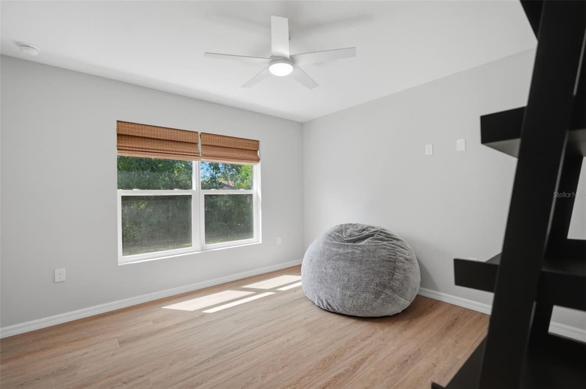 8477 BEACHWOOD COURT — photo 18 of 41