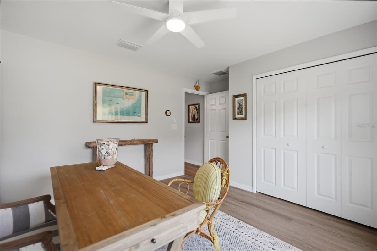 8477 BEACHWOOD COURT — photo 12 of 41