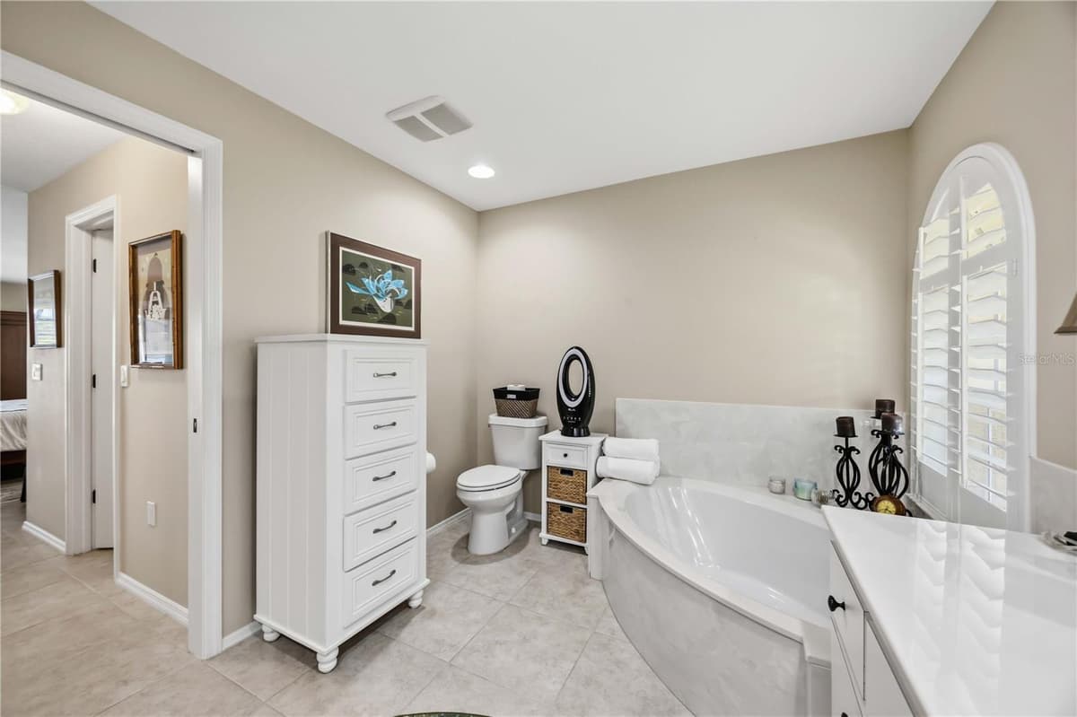 230 GREEN STREET — photo 24 of 51