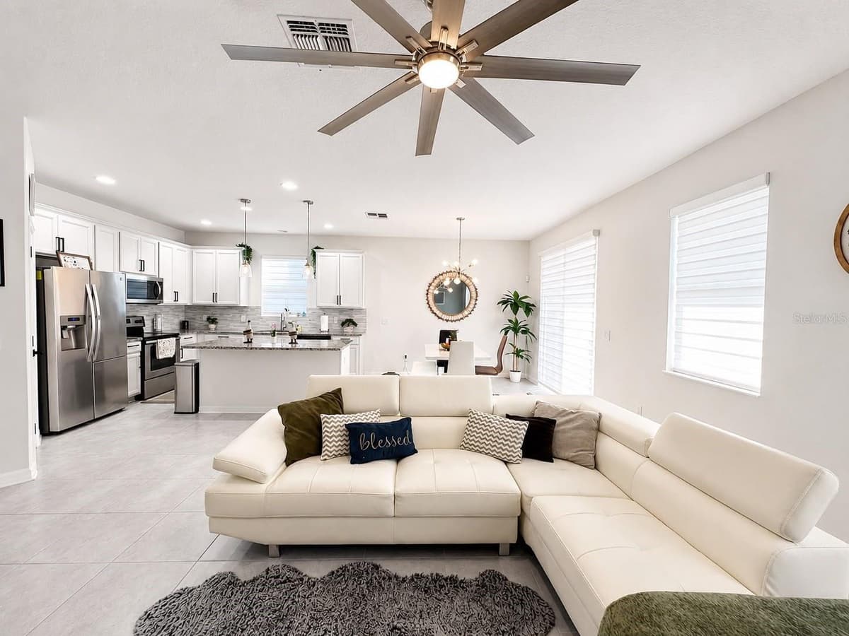3517 VEGA CREEK DRIVE — photo 18 of 25