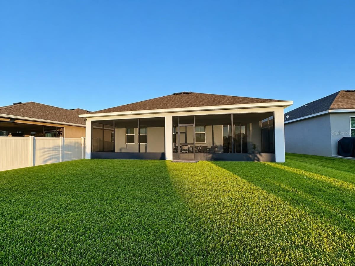 3517 VEGA CREEK DRIVE — photo 8 of 25