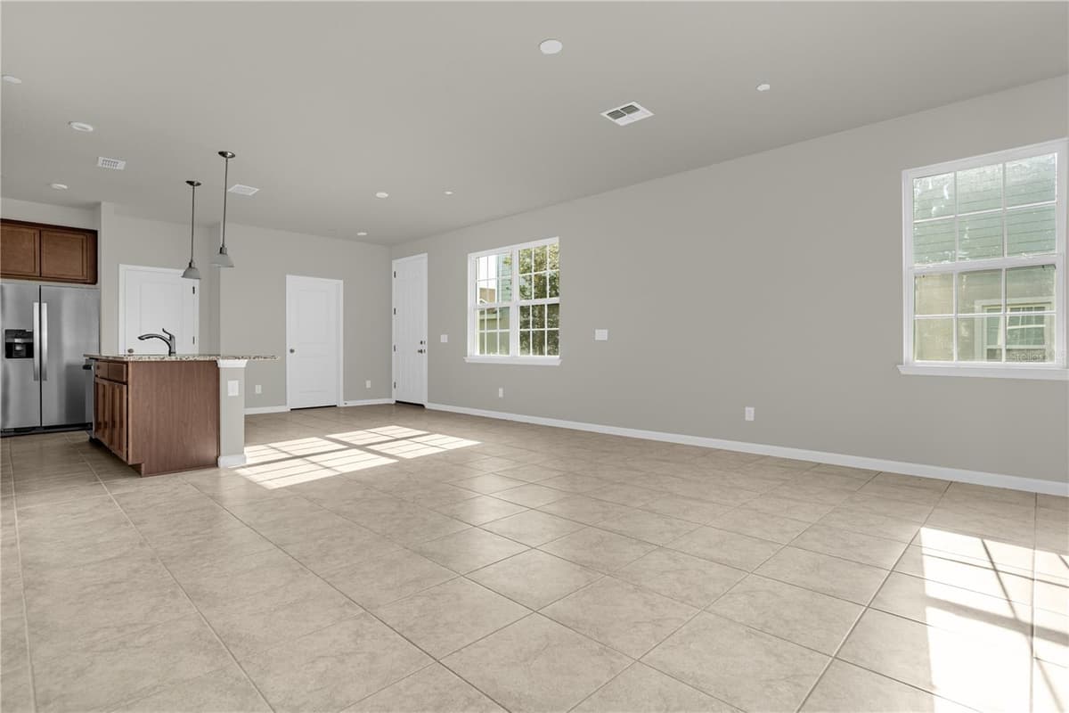 1926 HOLDEN RIDGE LANE — photo 5 of 13
