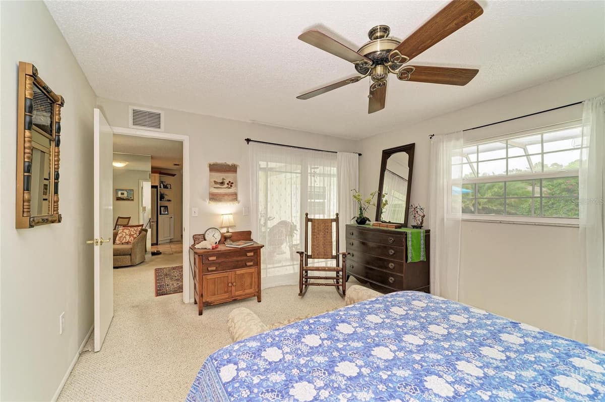 4723 PALM AIRE CIRCLE — photo 21 of 65