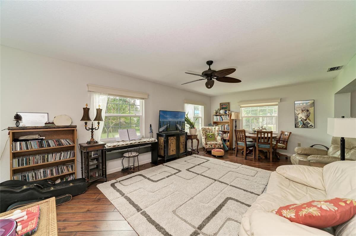 4723 PALM AIRE CIRCLE — photo 29 of 65