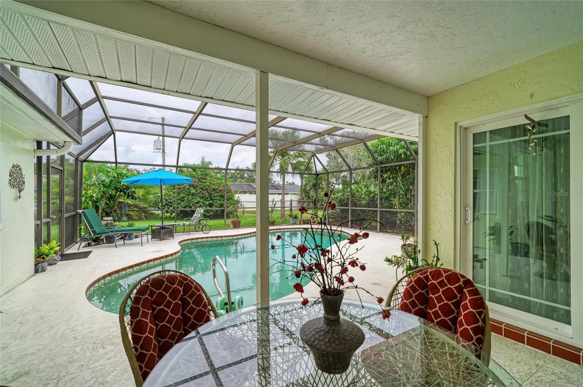 4723 PALM AIRE CIRCLE — photo 35 of 65