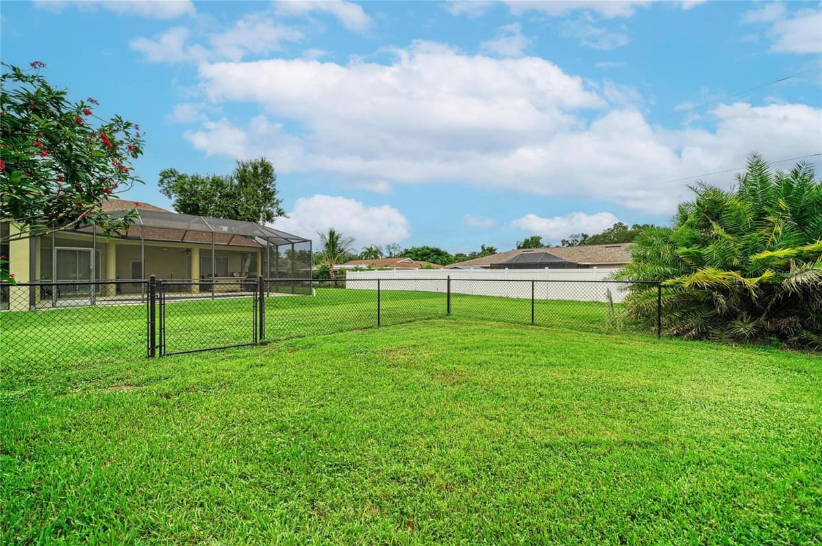 4723 PALM AIRE CIRCLE — photo 41 of 65