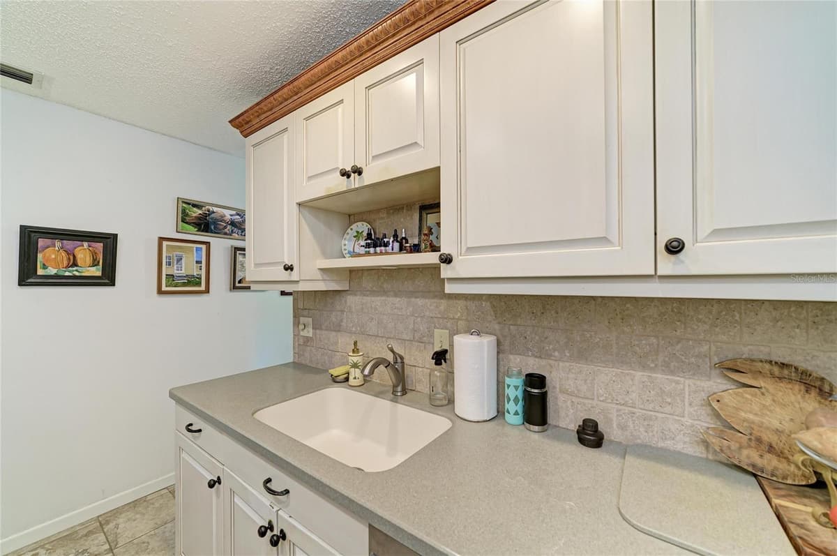 4723 PALM AIRE CIRCLE — photo 18 of 65