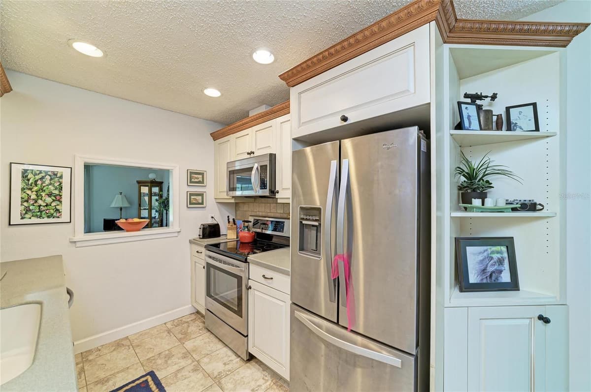 4723 PALM AIRE CIRCLE — photo 15 of 65