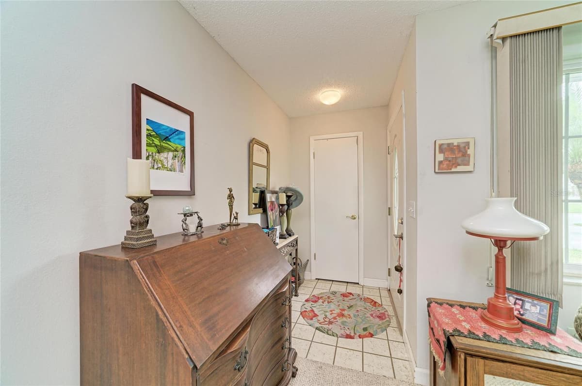 4723 PALM AIRE CIRCLE — photo 8 of 65