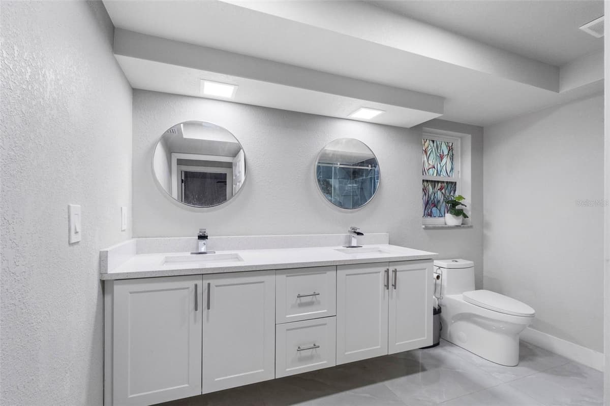 7032 MORNINGSTAR LANE — photo 32 of 87