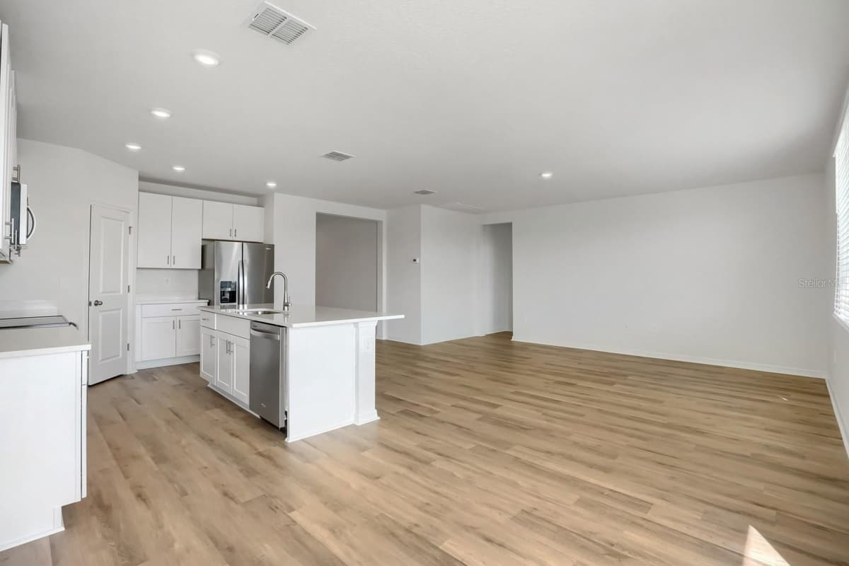 7722 SATTERFIELD TERRACE — photo 6 of 31