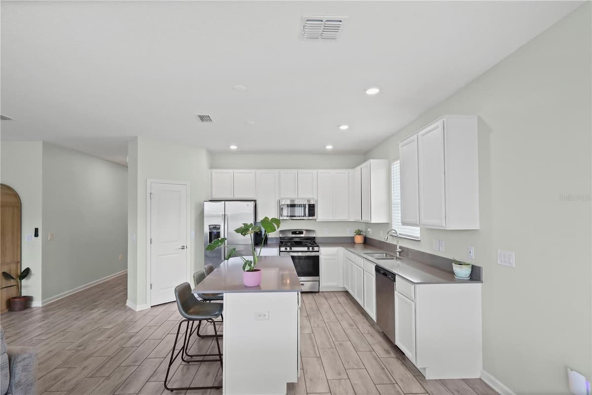33571 SKY BLOSSOM CIRCLE — photo 23 of 54
